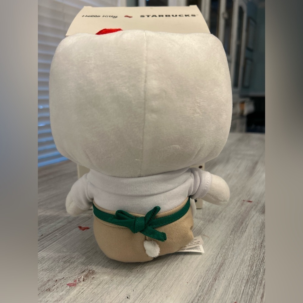 Viral Starbucks × Hello Kitty 2025 Holiday Barista Plush – Limited Edition NIB - Picture 3 of 6